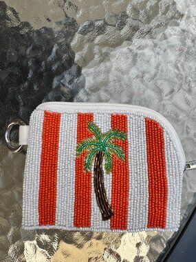 VIRAL Buc-ees Beaded Bag Palm Tree Pouch